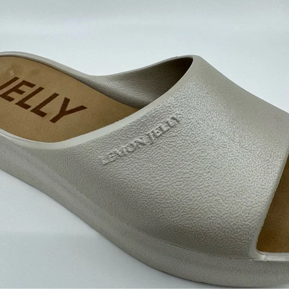 LEMON JELLY Sunny 05 Champagne Silver Platform Slides Sandals SZ 38 US 7.5 - Picture 6 of 8